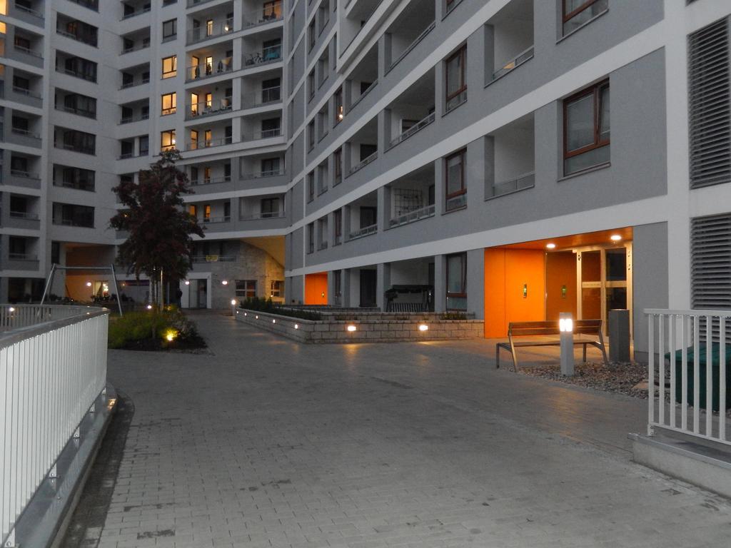 Inny Wymiar Varsovie Extérieur photo